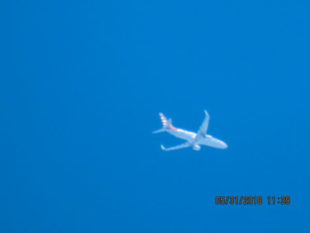 Boeing 737-800 (N301NW)