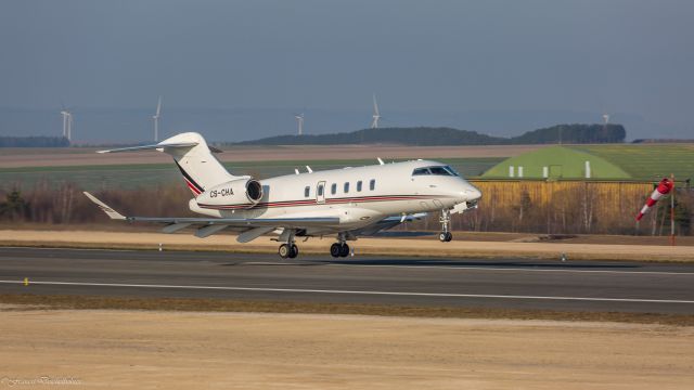 Bombardier Challenger 300 (CS-CHA)