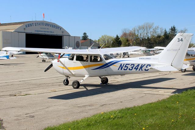 Cessna Skyhawk (N534KS)