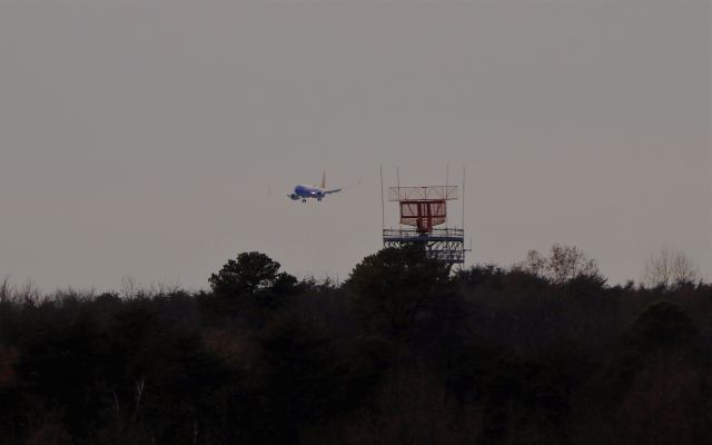 Boeing 737 MAX 8 — - 12/9/21 inbound for Rwy10 from A concourse