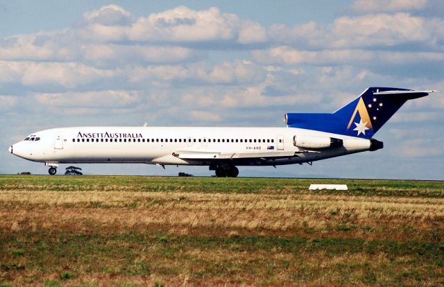 BOEING 727-200 (VH-ANB)