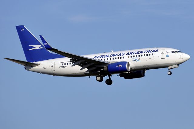 Boeing 737-700 (LV-BZO)