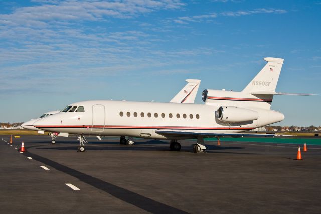 Dassault Falcon 900 (N960SF) - Wells Fargo Bank F900 @ KBOS Logan Airport !