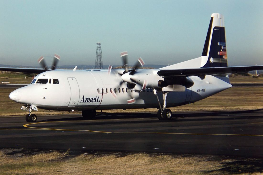 Fokker Maritime Enforcer (VH-FNH) - ANSETT AIRLINES - FOKKER F-50 - REG : VH-FNH (CN 20113) - KINGSFORD SMITH SYDNEY NSW. AUSTRALIA - YSSY 27/6/1988 35MM SLIDE CONVERSION USING A LIGHTBOX AND A NIKON L810 DIGITAL CAMERA IN THE MACRO MODE.