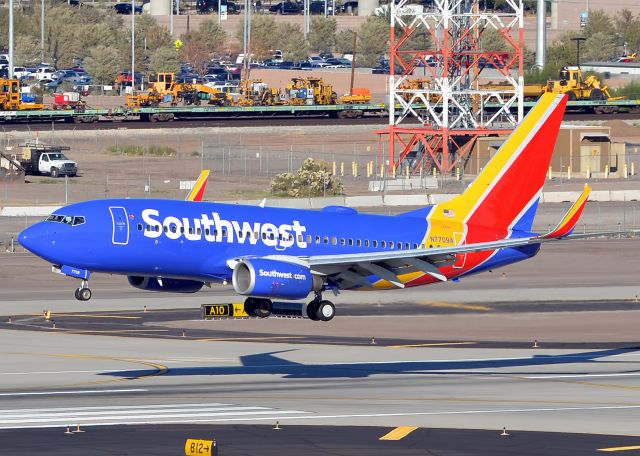 Boeing 737-700 (N7709A)