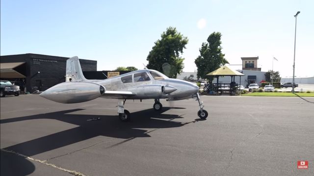 Cessna 310 (N310EB) - Screen cap from Jimmys world Youtube Channel