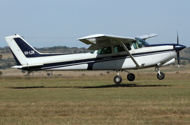 Cessna Cutlass RG (VH-LDK)