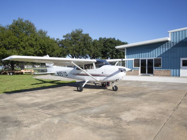 Cessna Skyhawk (N9511D) - Pilot made his first solo yesterday!  31 OCT 2019.