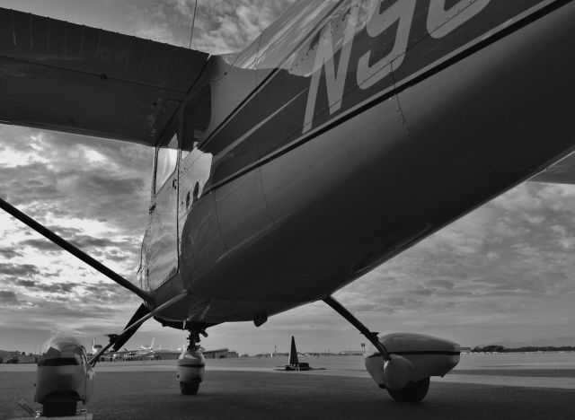 Cessna Skyhawk (N9877T) - Late afternoon.