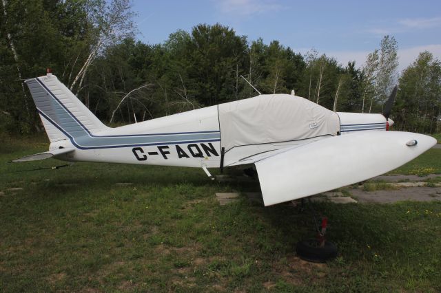 Piper Aztec (C-FAQN) - Piper PA-28-140 C-FAQN Aéroport de Lachute CSE4 QC. 25-08-2018