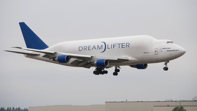 Boeing Dreamlifter (N747BC) - GTI4356 from KCHS on final to Rwy 16R on 9.8.17. (ln 904 / cn 25879).