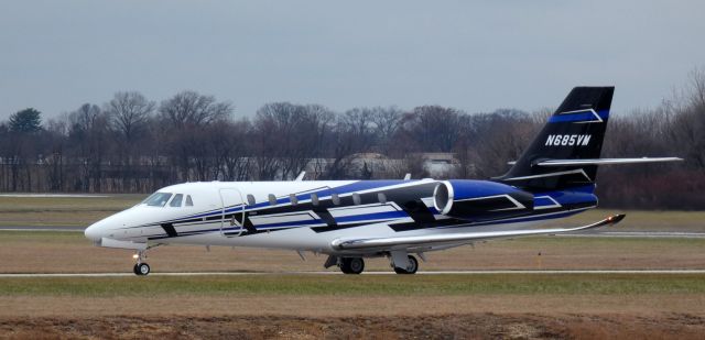 Cessna Citation Sovereign (N685VM) - Taxiing to the terminal is this 2015 Cessna 680 Citation Sovereign on New Year's Day 2024.