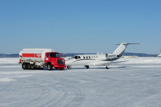 Cessna Citation CJ1 (N525FF)