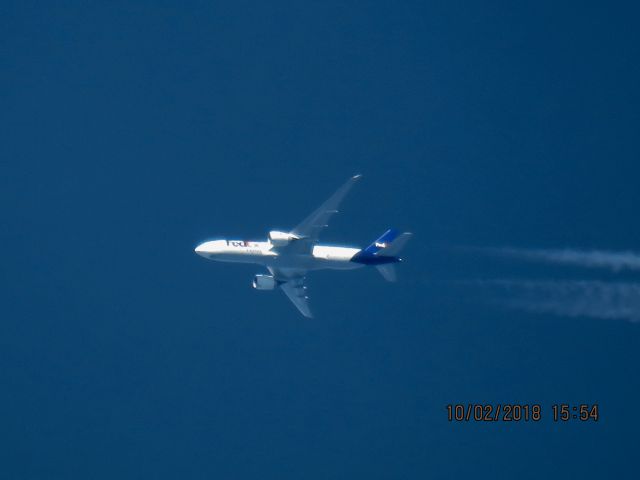 BOEING 777-200LR (N869FD)