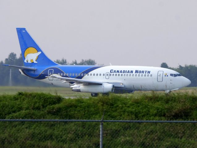 Boeing 737-200 (C-GSPW)