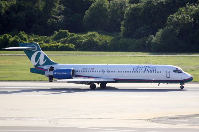 Boeing 717-200 (N971AT)