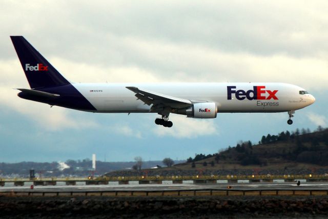 BOEING 767-300 (N151FE) - FDX 3714 arriving from Indianapolis