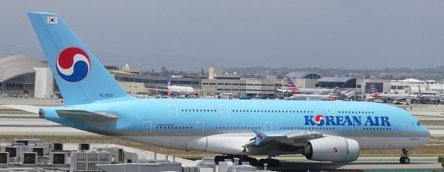 Airbus A380-800 (HL7613)