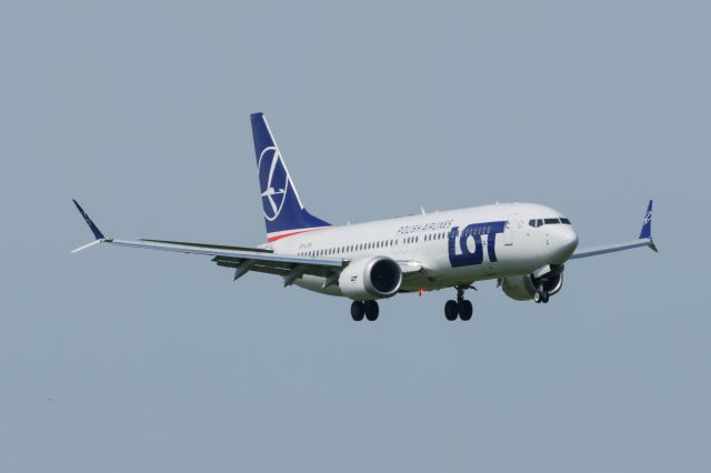 Boeing 737 MAX 8 (SP-LVM) - WAW SPOTTING