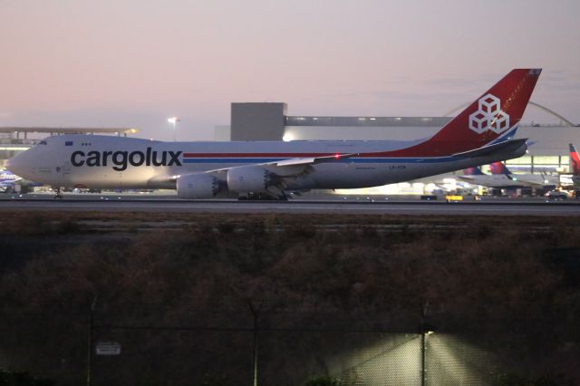 BOEING 747-8 (LX-VCN)