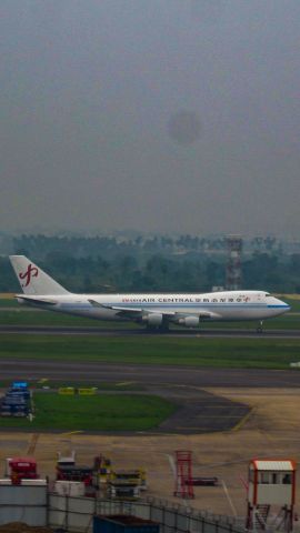 Boeing 747-200 (B-2461)