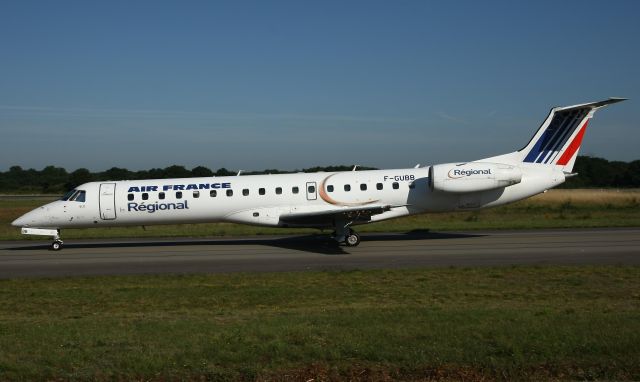 Embraer ERJ-145 (F-GUBB)