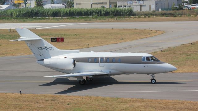 Hawker 800 (CS-DUG)