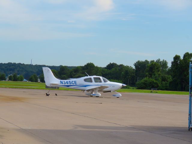 Cirrus SR-20 (N345CE) - 08/05/23