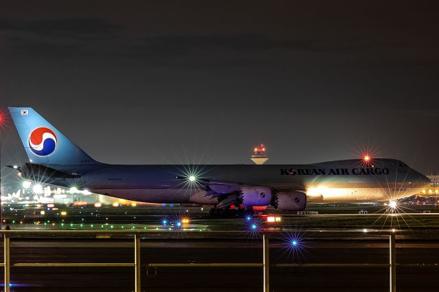 BOEING 747-8 (HL7610)