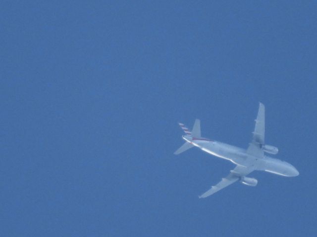 Airbus A320 (N662AW) - AAL2621br /MKE-DFWbr /09/19/22