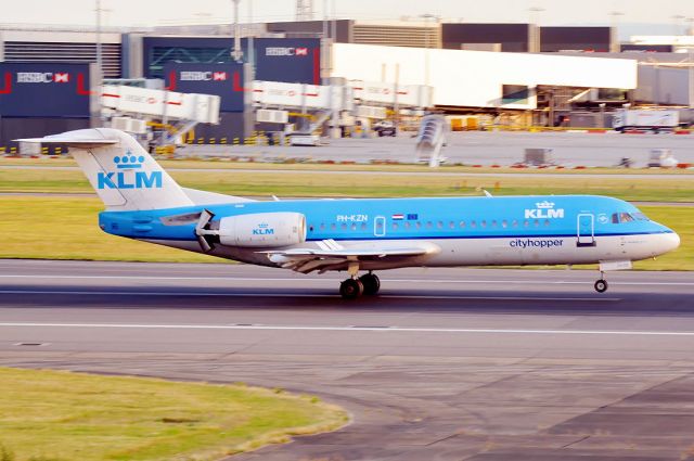 Fokker 70 (PH-KZN)