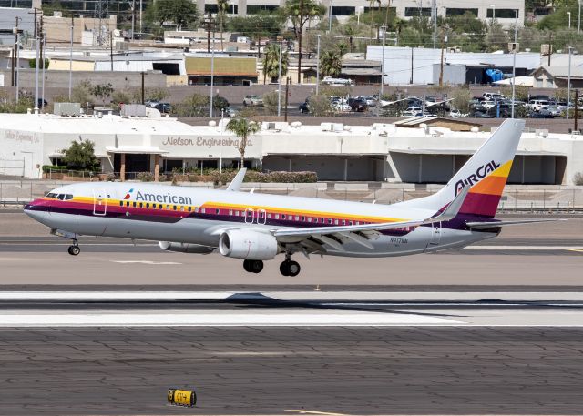 Boeing 737-800 (N917NN)