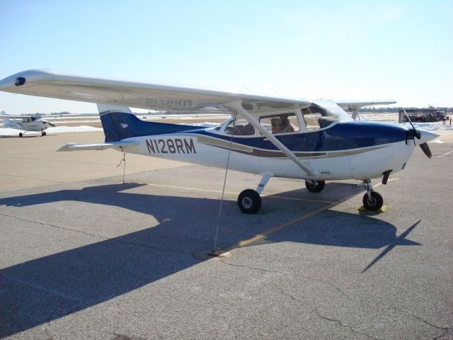 Cessna Skyhawk (N128RM)