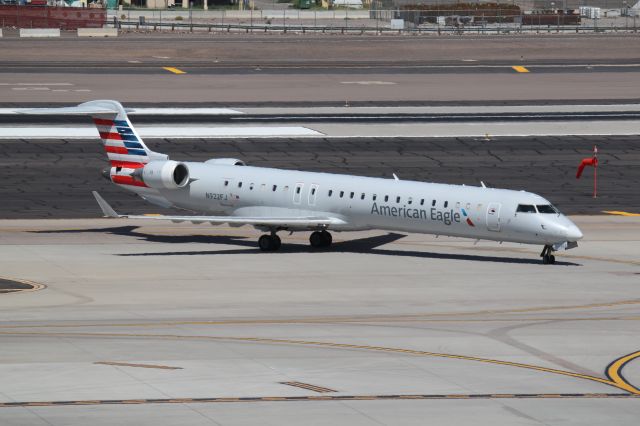 Canadair Regional Jet CRJ-900 (N922FJ)