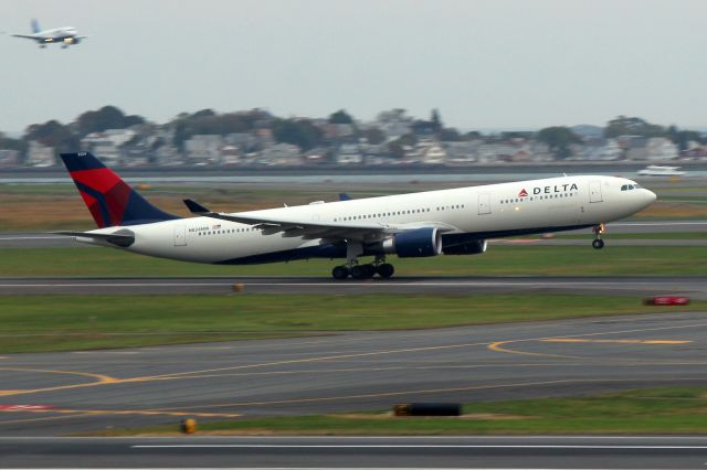 Airbus A330-300 (N824NW) - DL 124 to Amsterdam rotatimg off of 22L