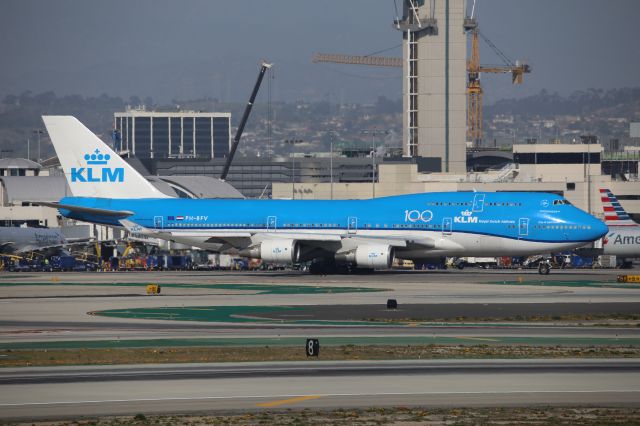 Boeing 747-400 (PH-BFV)