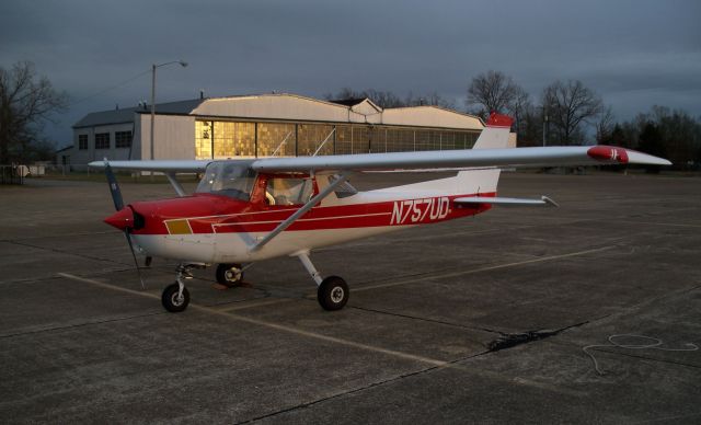 Cessna 152 (N757UD)