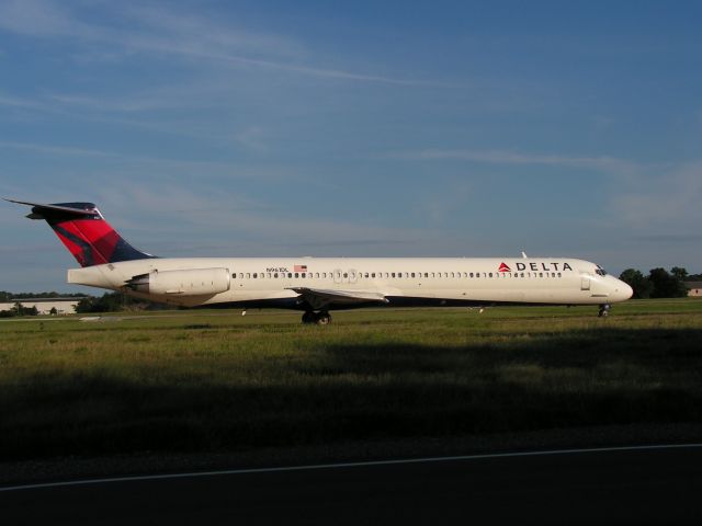 McDonnell Douglas MD-88 (N961DL)