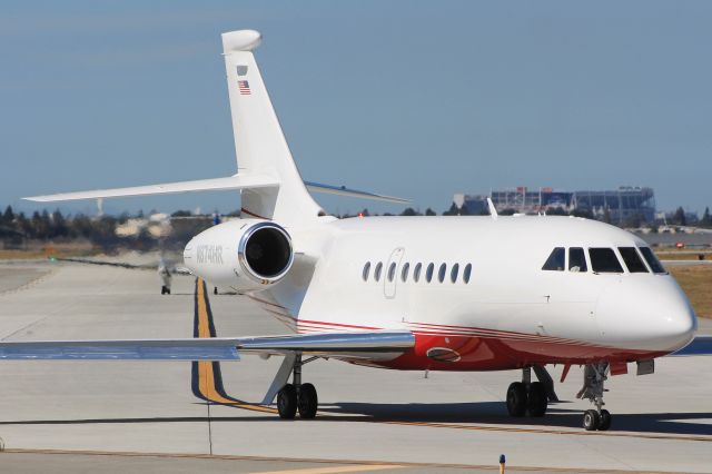 Dassault Falcon 2000 (N974HR)