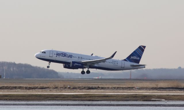 Airbus A320 (N821JB) - New Shark winglets