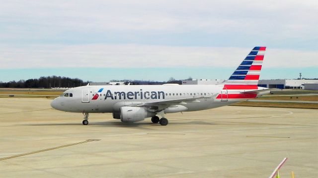 Airbus A319 (N722US) - N722US A319-112 arriving from Charlotte as AA2176