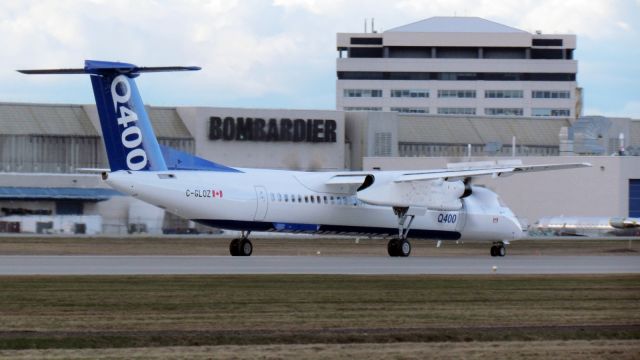 de Havilland Dash 8-400 (C-GLOZ)