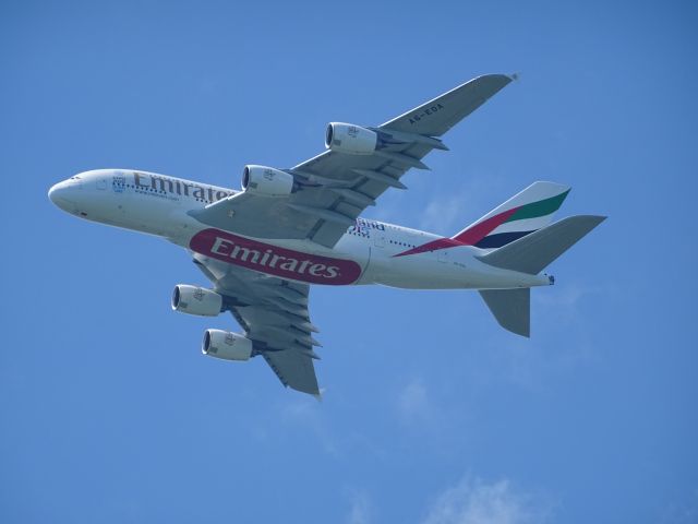Airbus A380-800 (A6-EOA)