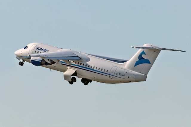 Avro RJ-100 Avroliner (C-FXRJ)