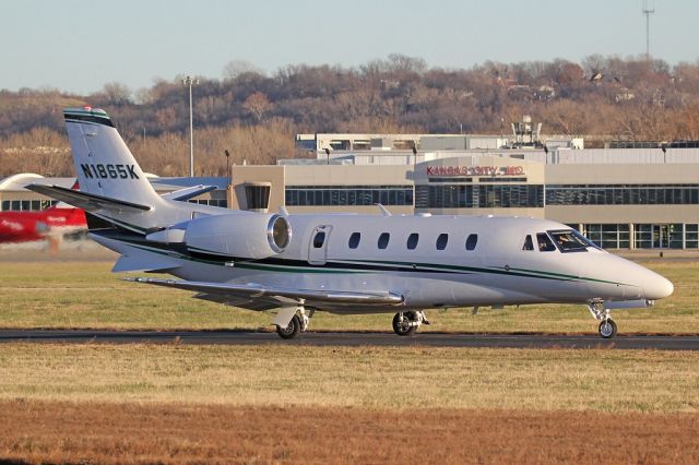 Cessna Citation Excel/XLS (N1865K) - After landing in MKC.