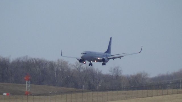 Boeing 737-800 (N3761R) - Delta 1502 arriving with a stiff cross wind from Tampa at 2:47 P.M.   Taken March 12, 2015.