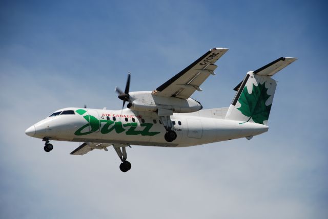 de Havilland Dash 8-200 (C-FGRC) - Jazz Dash-8 arriving at Torontos Pearson Airport.  July 15/08.