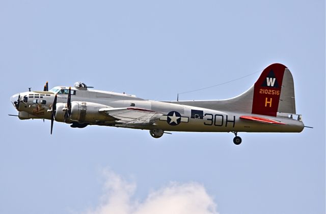 Boeing B-17 Flying Fortress (N5017N) - "ALUMINUM OVERCAST"