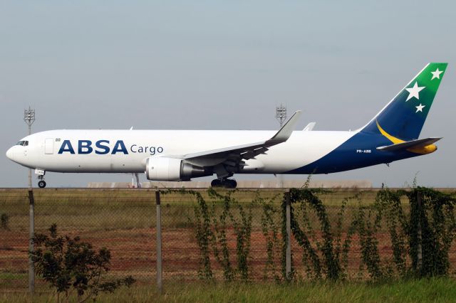 BOEING 767-300 (PR-ABB)