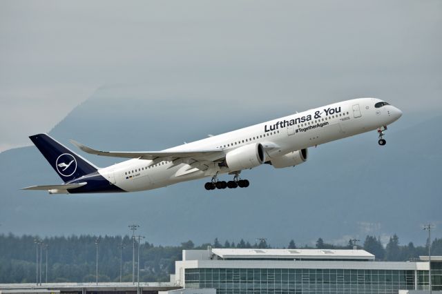 Airbus A350-900 (D-AIXP)